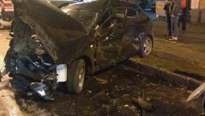 В Оренбурге Chevrolet и Renault не поделили дорогу: двое пострадали