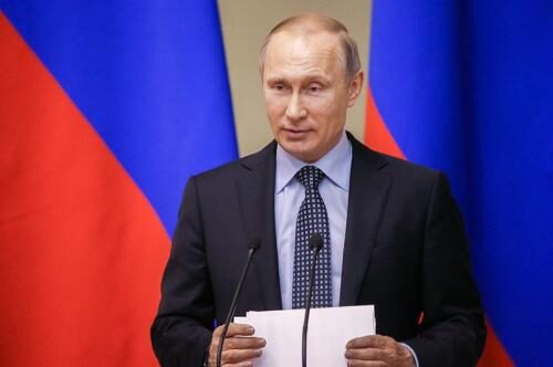В Сети появилось видео, как Путин голосует на выборах президента