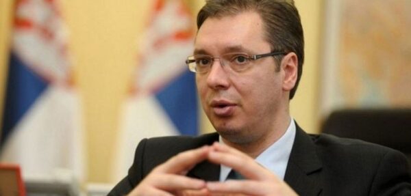 Вучич пообещал не высылать российских дипломатов из Сербии