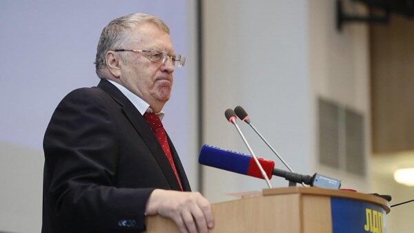 Жириновский обратился к избирателям на татарском языке