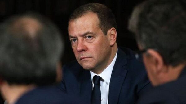 Дело братьев Магомедовых «потопит» Дмитрия Медведева и двух его приближенных, сообщает осведомлённый источник