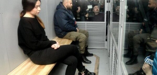 Суд продлил до 1 июня арест Зайцевой и Дронову
