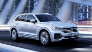 Volkswagen в РФ назвала цену на новое поколение Volkswagen Touareg