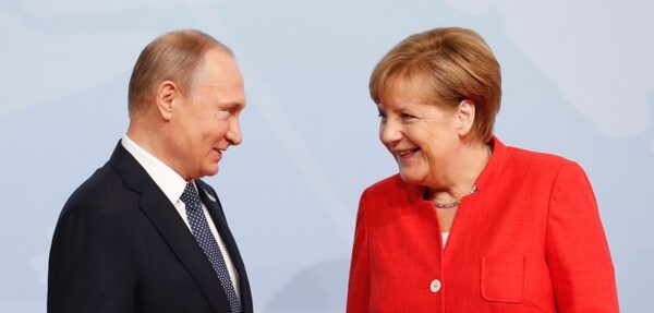Путин и Меркель обсудят ситуацию в Украине
