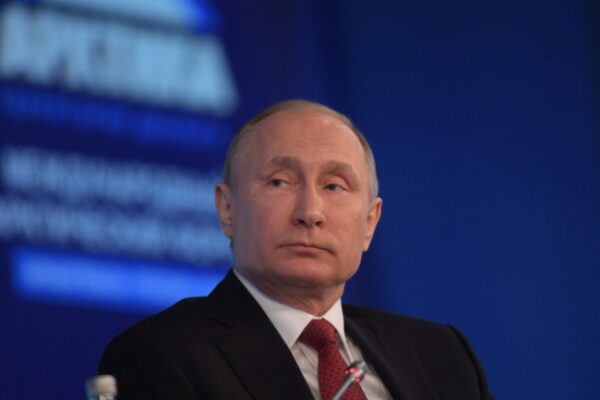 Путин рассказал, как выполнять его суперуказ