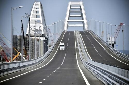 Российский эксперт украинцам: Мы построили Крымский мост руками, растущими из нужного места