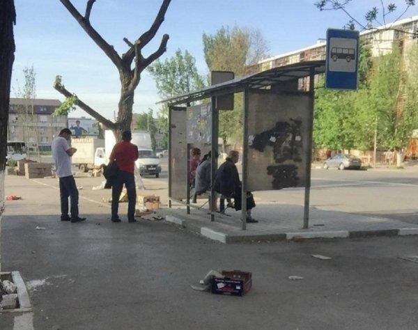 Жители Ростова намерены наказать уличных торговцев за «свинство»
