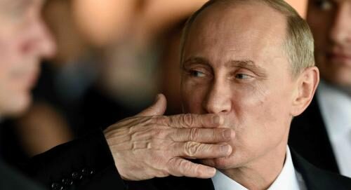 Художница из России показала, как разлагается Путин