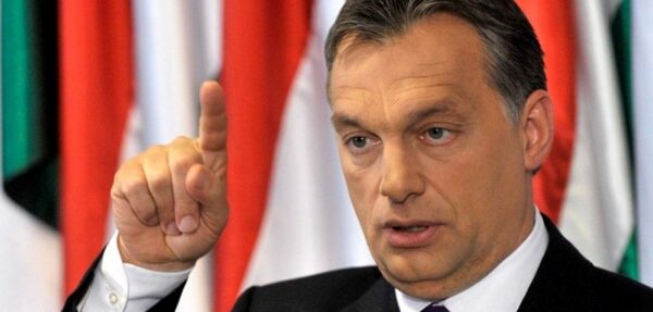 «Наконец-то»: Орбан обрадовался отказу Италии принять судно с беженцами