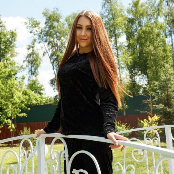 Алена Савкина рассказала, что врачи поставили ей угрозу выкидыша