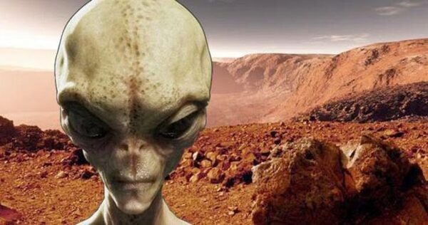 На Марсе за инопланетным творением стоят пришельцы – уфологи