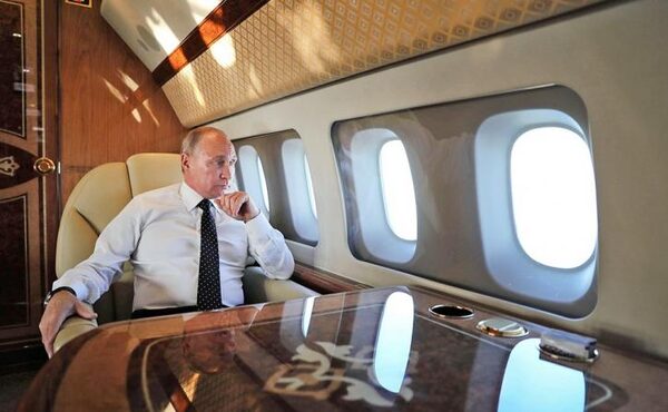Тяжелобольному мальчику из Башкирии удалось побывать на борту самолета Путина