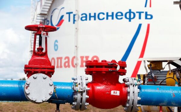 Белоруссия повысила тариф на транзит российской нефти