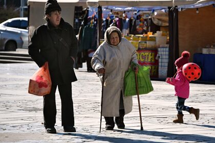 Назван способ снизить уровень бедности в России