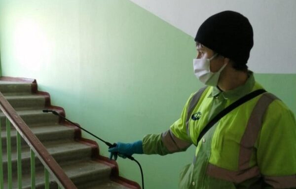 Администрация Краснодара рассказала, за чей счет проводится дезинфекция в многоэтажках