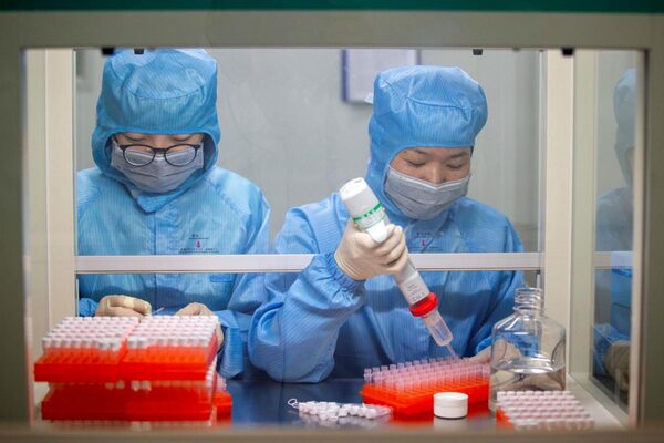 Китайский вирусолог объяснил, почему COVID-19 – неискусственно созданный вирус