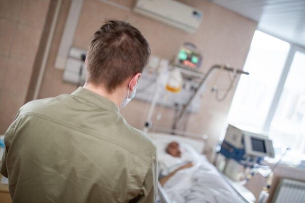 В Астрахани умер первый пациент с коронавирусом