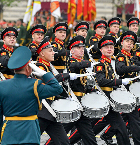 Владимир Путин перенес парад в честь 75-летней годовщины Победы