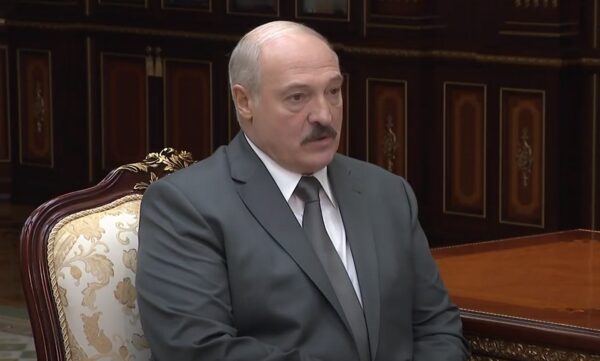 Лукашенко потребовал добиться снижения цен на российский газ для Беларуси