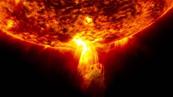 Мощнейшую за три года вспышку на Солнце зафиксировали астрономы