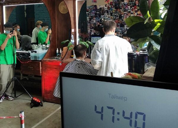 Парикмахер из Костромы претендует на мировой рекорд: за 48 часов 90 стрижек