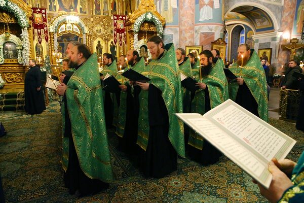 Патриарх Кирилл попросил у состоятельных прихожан финансовой помощи для священников