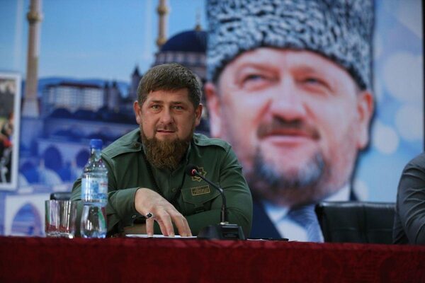 В Чечне РОФ имени Кадырова раздал малоимущим семьям около 15 миллионов рублей