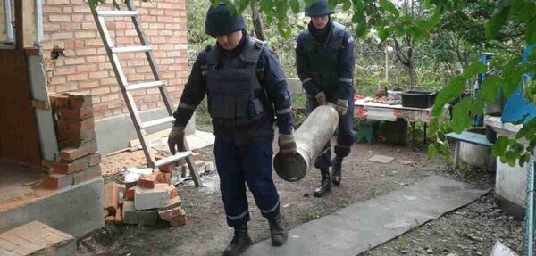 ГСЧС: в районе Калиновки продолжается детонация боеприпасов