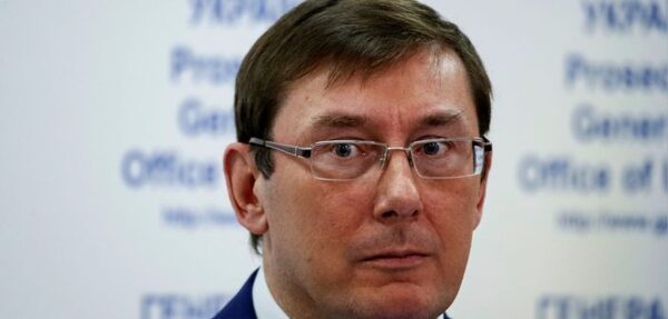 Луценко возмущен обустройством второй линии разграничения в зоне АТО