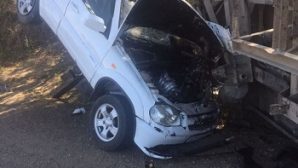 На Кубани прицеп, оторвавшийся от грузовика, убил водителя иномарки