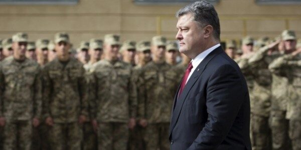 Порошенко созвал «военный кабинет» СНБО после пожара в Виннице