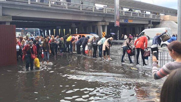 Потоп в Киеве: какие улицы «уплыли»
