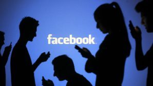Специалисты Facebook тестирует технологию распознавания лиц?