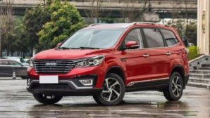 В Сети появились шпионские снимки нового кросс-купе Bisu BT7?