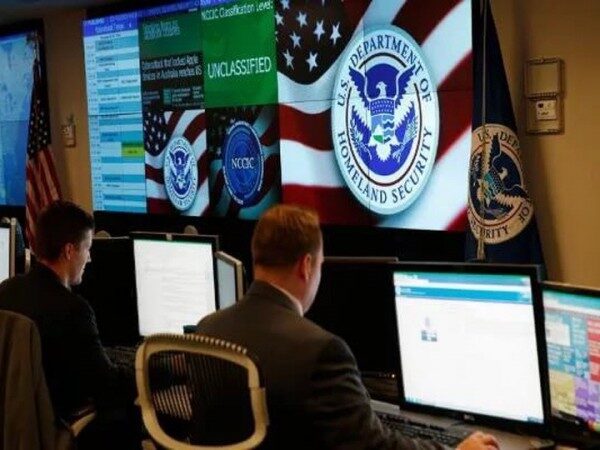 В США обвиняют «российских хакеров» в атаке на 21 штат во время выборов