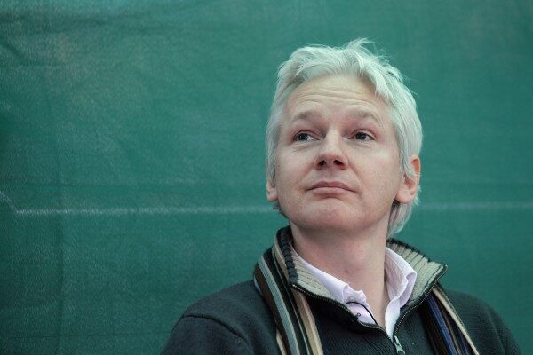 Джулиан Ассанж рассказал о деятельности WikiLeaks