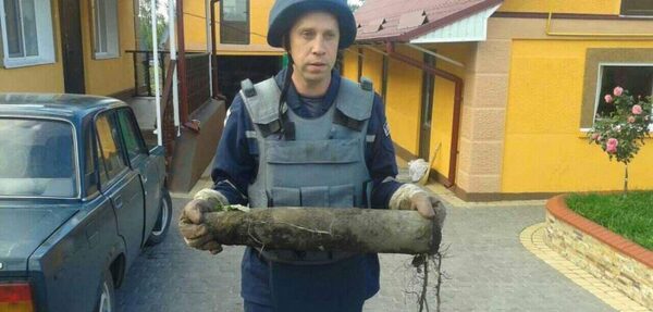 ГСЧС: в Калиновке прекратились взрывы и пожар
