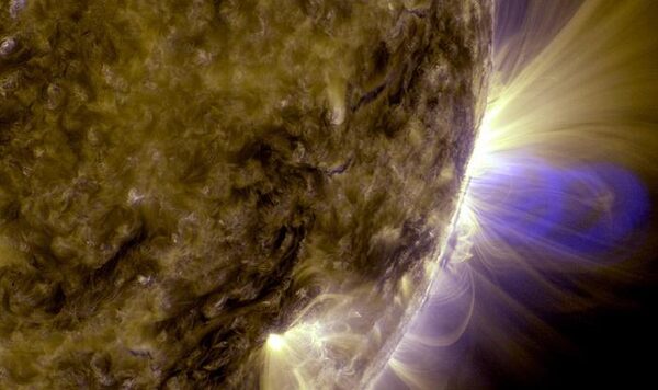 Мега-вспышке на Солнце вырубит компьютеры и реакторы на Земле, заявили ученые
