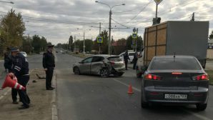 Несовершеннолетний водитель «Лады» спровоцировал ДТП в Ростове