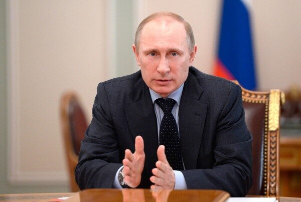 Путин хочет разделить с народом расходы на здравоохранение