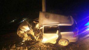 Смертельное ДТП в Абакане: водитель врезался в столб и погиб