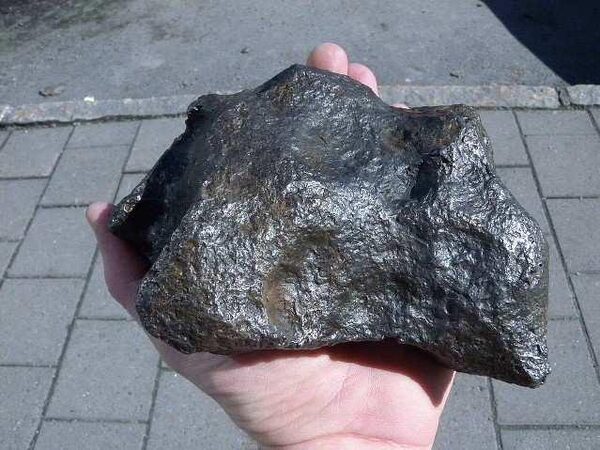 Ученые рассчитали вероятность падения метеорита на человека - СМИ