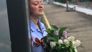 Уволенных за ремейк к ролику «В Питере-пить» двух ростовских проводниц пригласили на работу в Москву?