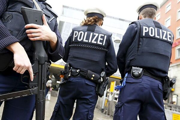 В Мюнхене мужчина с ножом напал на прохожих: 4 человека ранены