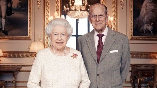70 лет совместно: Елизавета II и герцог Филипп отмечают платиновую свадьбу