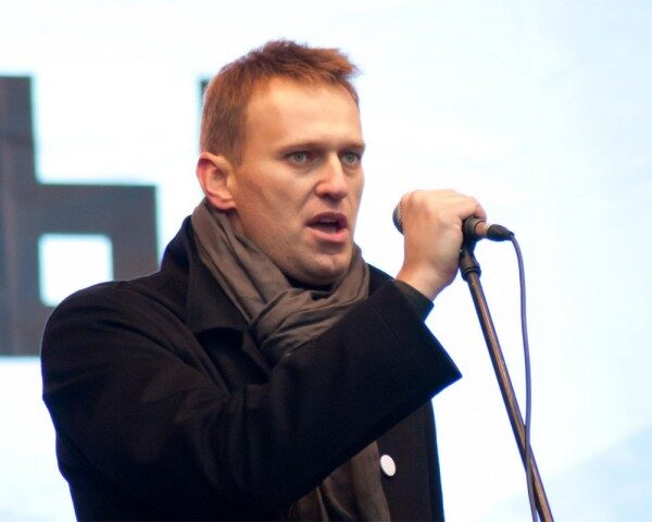 Митинг Навального в Иркутске посетили около 700 человек