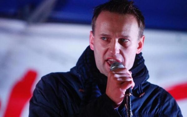 Навальный идет ва-банк: оппозиционер собирается подать в суд на Владимира Путина и администрацию президента РФ