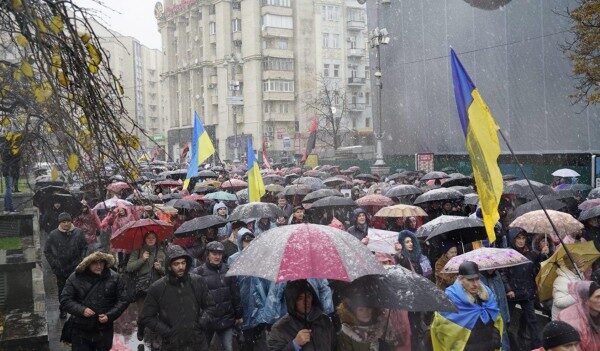 В Киеве начался «Марш возмущённых»