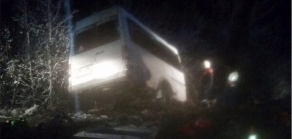 В Марий Эл столкнулись «Камаз» и микроавтобус, не менее 14 погибших