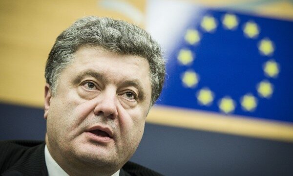 38% граждан Украины жаждут немедленной отставки Порошенко